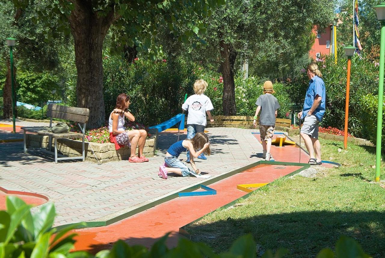 Camping Cisano - San Vito Bardolino Bagian luar foto